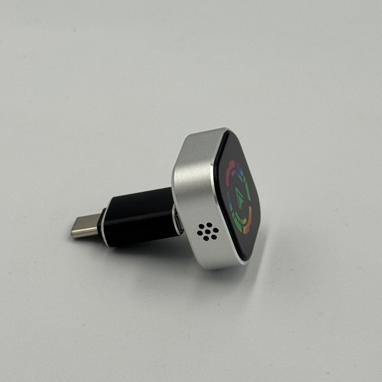 کارپلی و اندروید اتو مدل Android Auto/CarPlay Q1A به همراه مبدل USB به USB-C